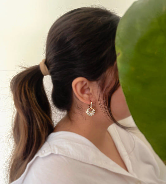 The Dangling Dreamscapes